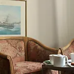 ホテル De La Marine サン・テルブラン