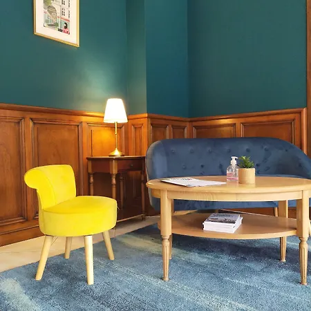 De La Marine Hotel