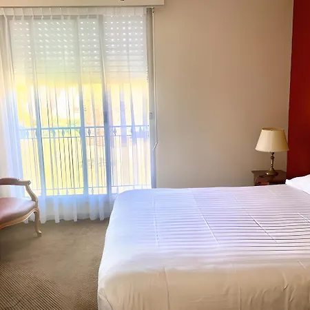 De La Marine Hotel