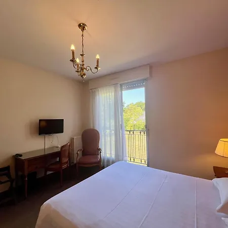 מלון De La Marine 3*