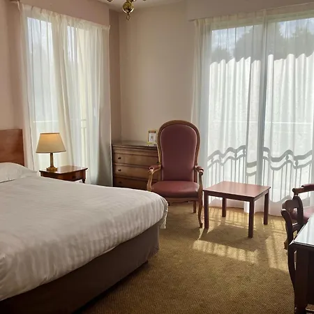 De La Marine Hotel