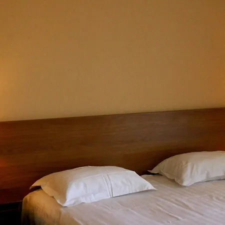 מלון De La Marine סנט-הרבלן