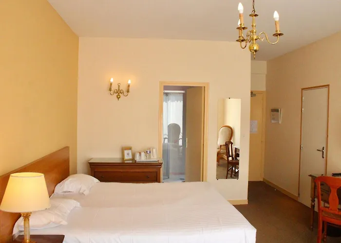 Hotel De La Marine 3*